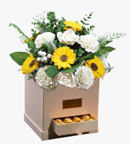 Sunshine dried Flowers arranged with Chocolate in Gift Box